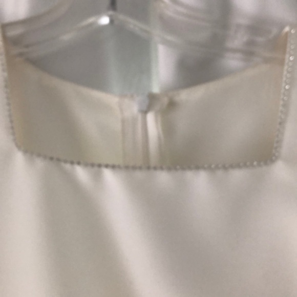 Elegance at its finest - Picture 3 of 3